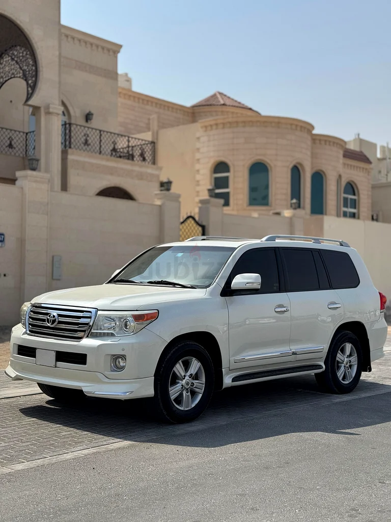LAND CRUISER GXR V6 -2014 MODEL - GCC - 92000 AED63138718670977112