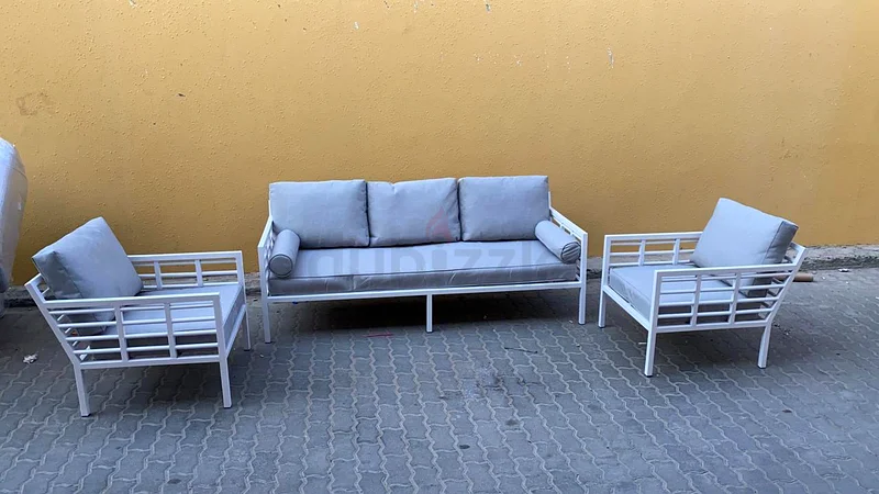 Stylish Modern Outdoor Sofa Set for Ultimate Comfort!632188102659871128