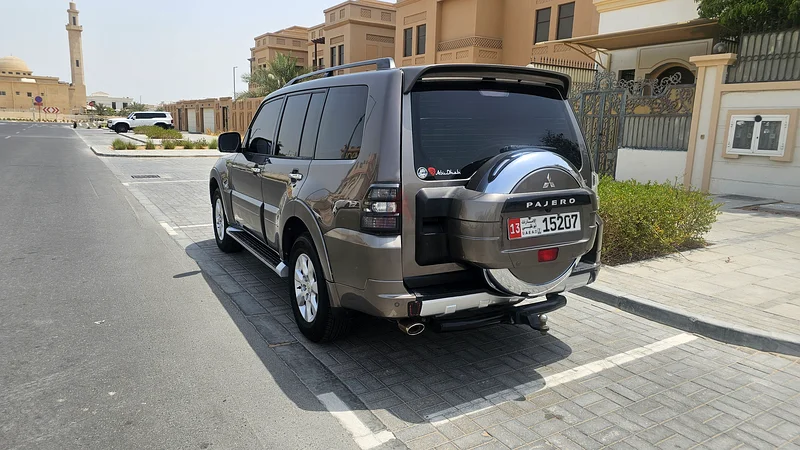 2014 Mitsubishi Pajero full option63152749558401112