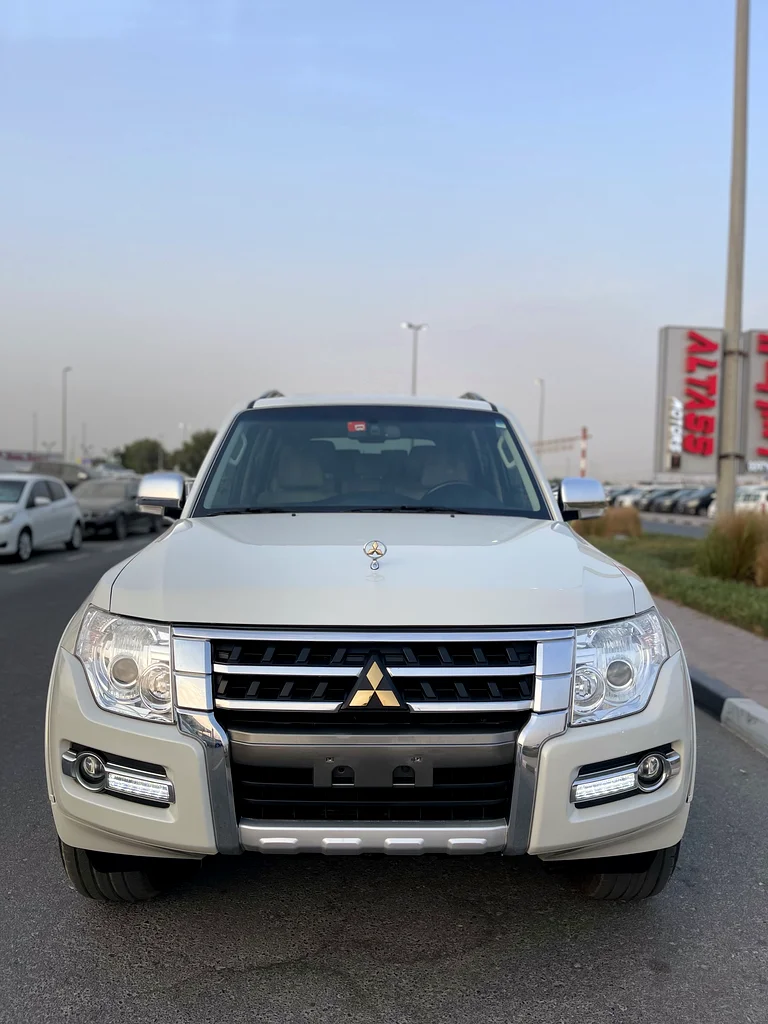 MITSUBISHI PAJERO 2021 GLS 3.0 V6 GCC SPECS63225696753155112