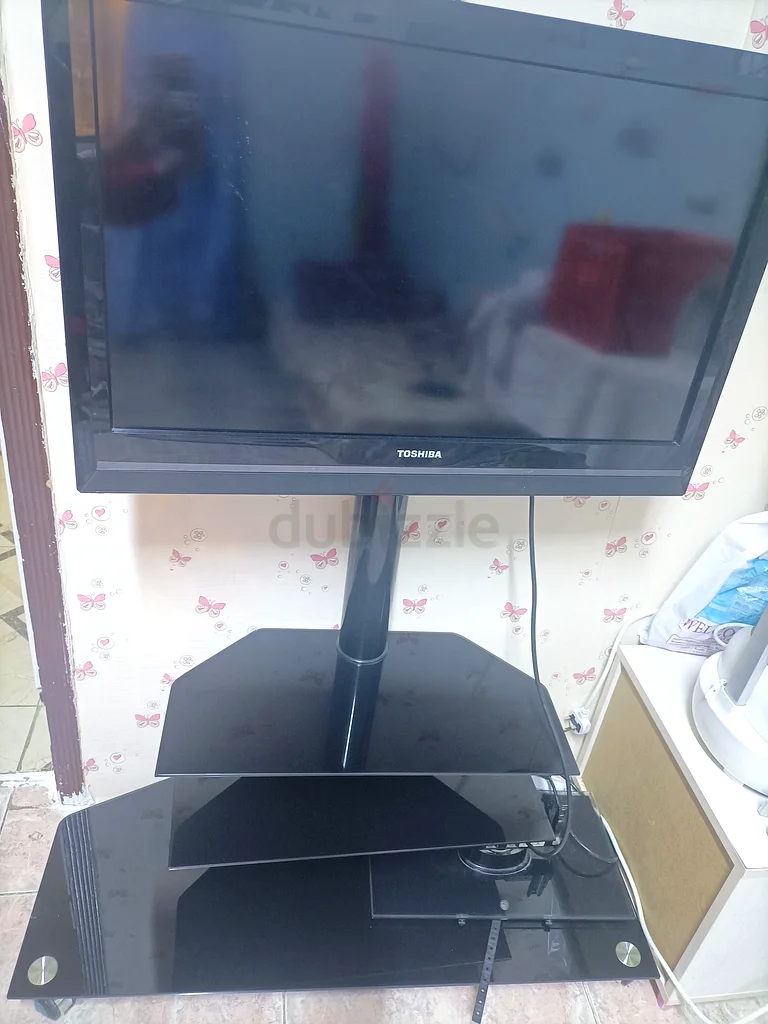 Tv stand63218317836802112