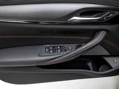 2021 BMW M5 — миниатюра 17