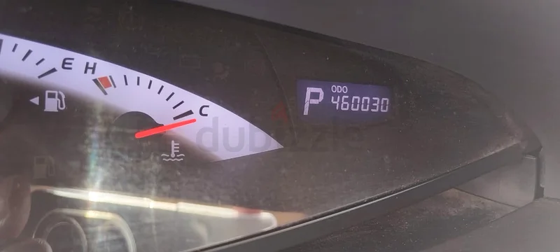 تويوتا بريفيا 2014 للبيع - 28,000 درهم63147211494787111