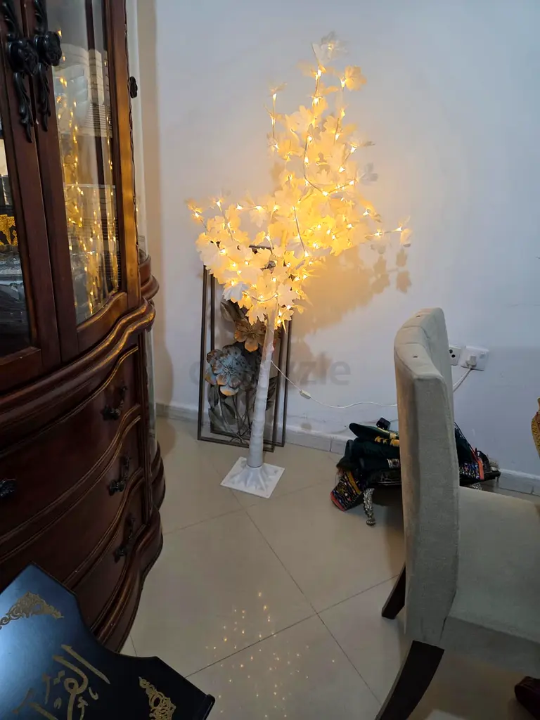 Light tree63218809279361111