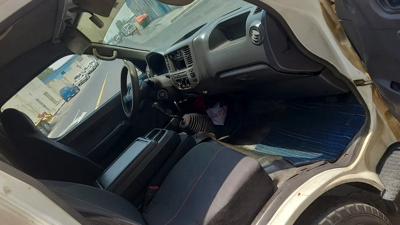 nissan urvan 200663148166464001114