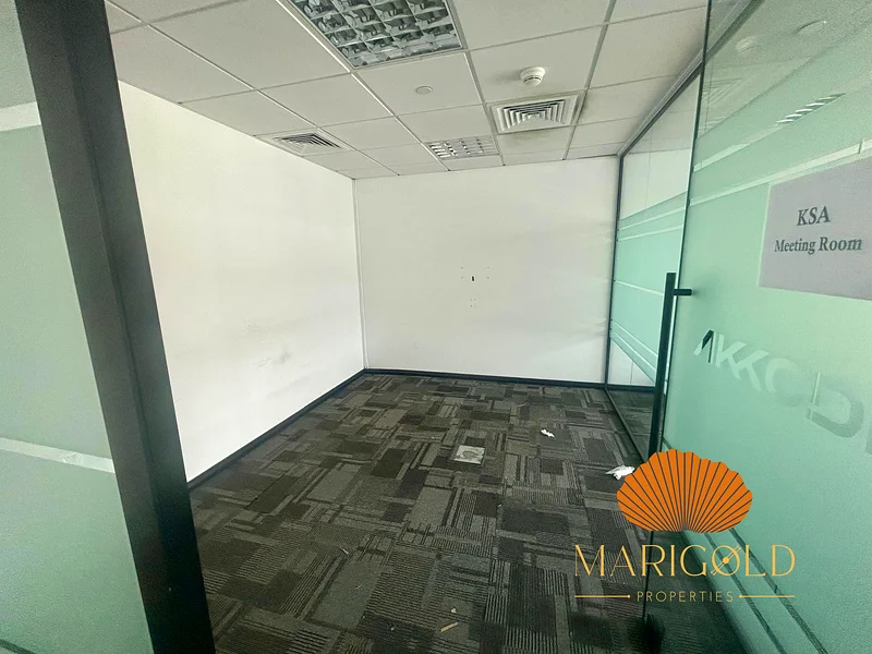 VACANT | PREMIUM BUILDING | LAKE VIEW63184689868418113
