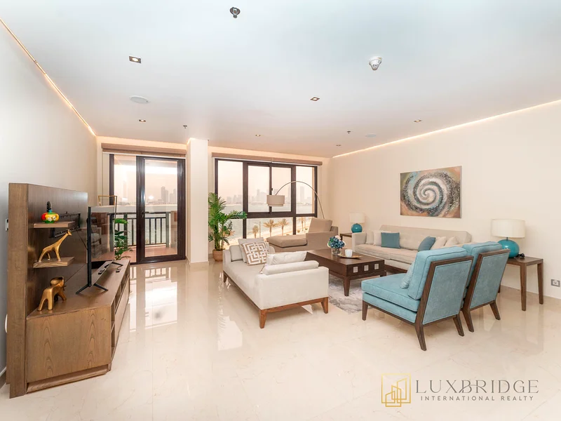 Exclusive | Vacant | Upgraded | Fully Furnished64009204760323111