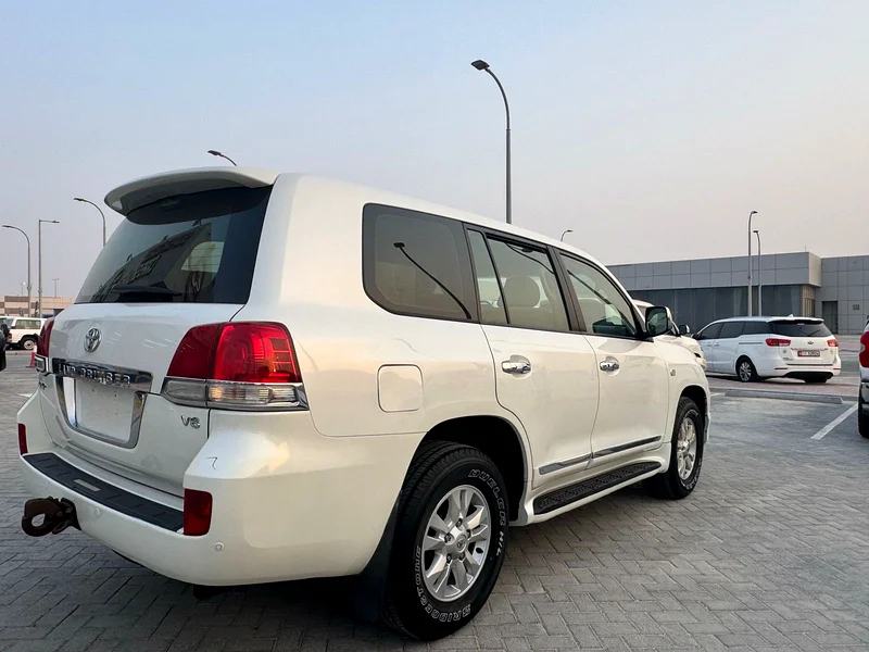 Toyota Land Cruiser GXR V6 Agency Paint63141656681730112