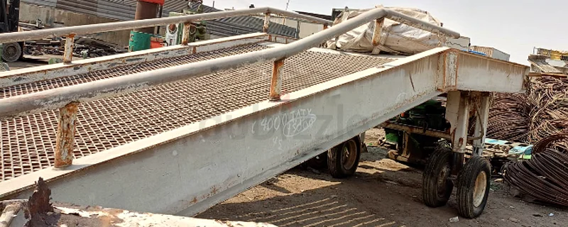Heavy-Duty Industrial Mobile Forklift Ramp63167575684993113
