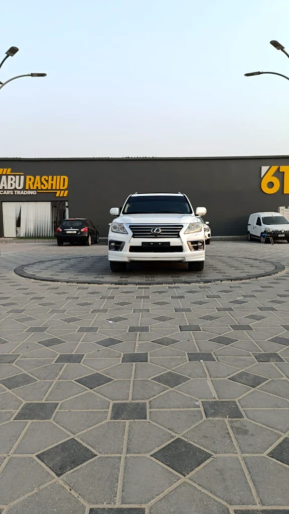 Lexus LX 570 S 200963136483156994110