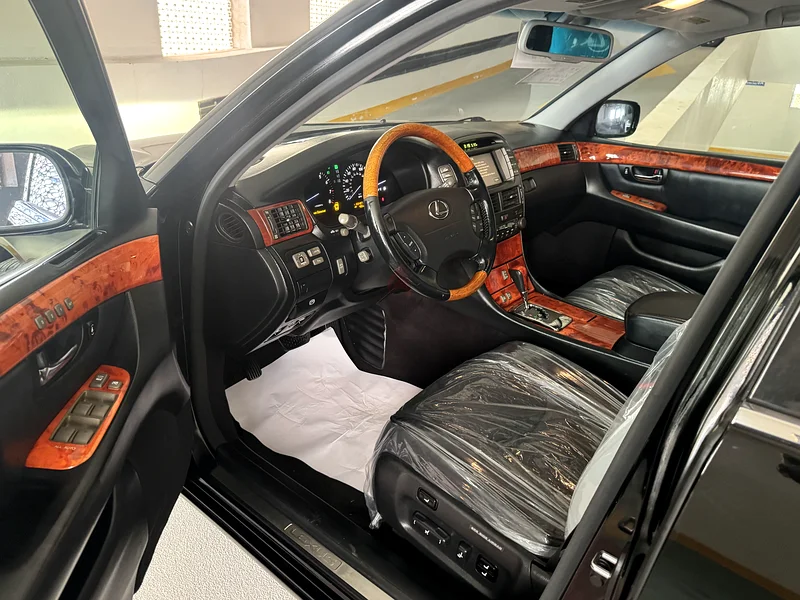 VCC (Custom Papers) Fresh Import / New Arrival
Royal Black Lexus LS 430 / Luxury / Sports / US specs63156992061057111