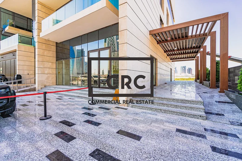 منظر القناة | وحدة تجارية خام وجاهزة للتشطيب | للبيع63185714450819112
