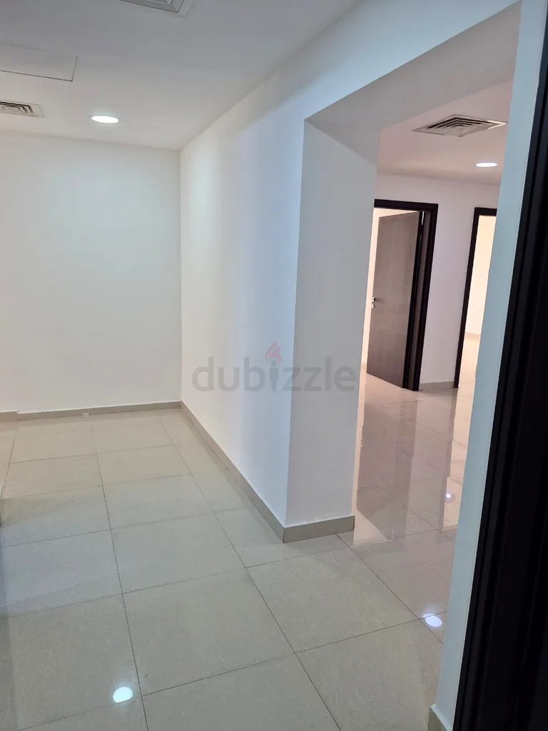 Spacious 3-bedroom apartment with stunning lagoon view - Al Rund Tower, Alkhan, Sharjah63295523340419112