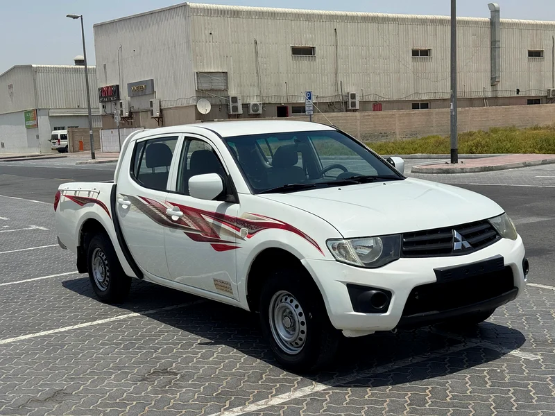 L200 pickup 2015 Model ( Diesel  GCC)63153228008707112