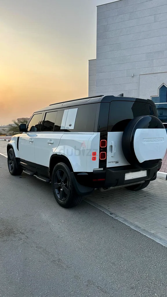 Defender 2023 gcc species63227254715779117