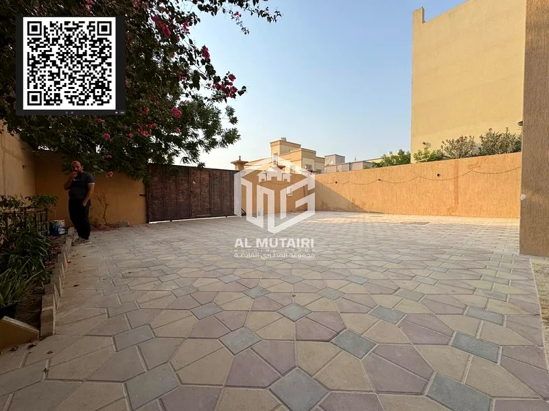 Villa for sale in Al Muwaihat 3 – Excellent finishing, including electricity, water, and air conditioning  🔹 Specifications: • 5 master bedrooms • Ma63871293387907111