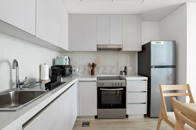 Luxury 1BR Apt | Canal View | Beach Access | Yas Island63142586989825114