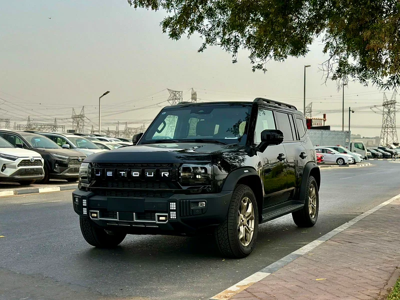 CONQUEST PRO TRAVEL+ 2.0L TURBO FULL OPTION A/T model 202563128167025538111