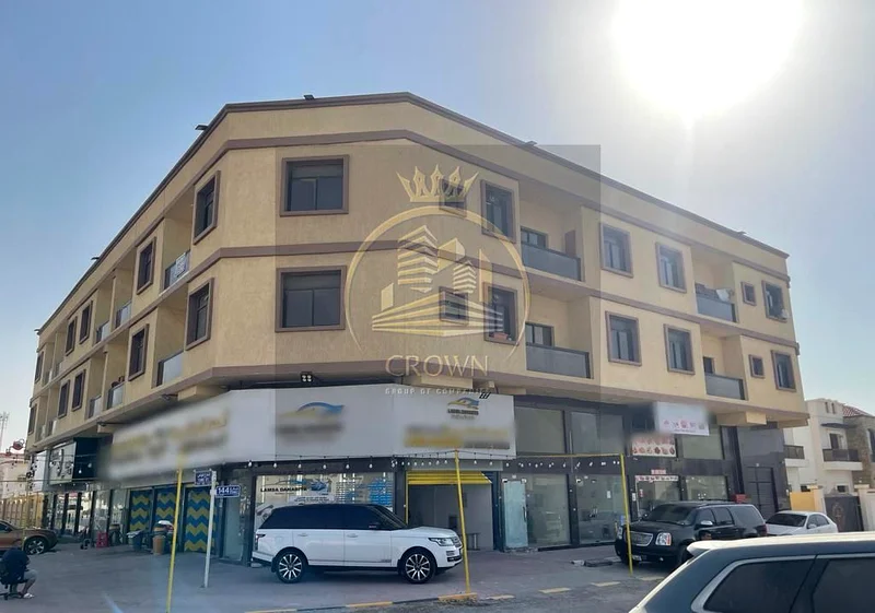 مبنى تجاري زاويّة مساحته 13500 قدم مربع ويحتوي على 14 متجرًا في الروضة 263194579248131112