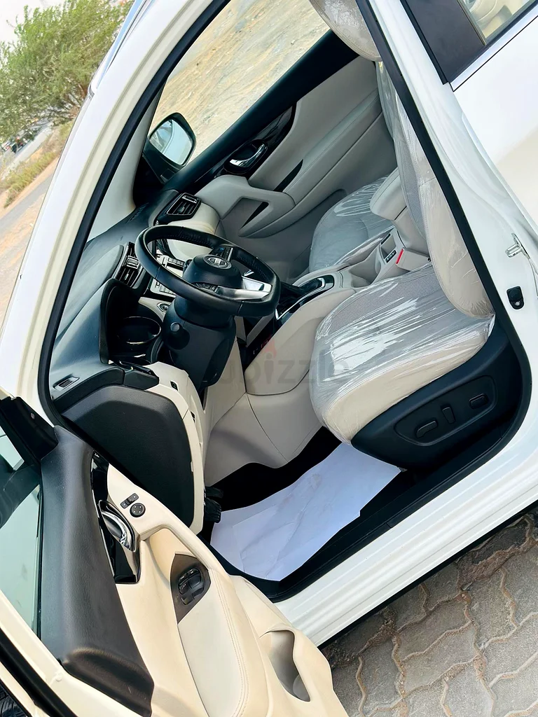 نيسان روغ سبورت موديل SL 202263148164541187112