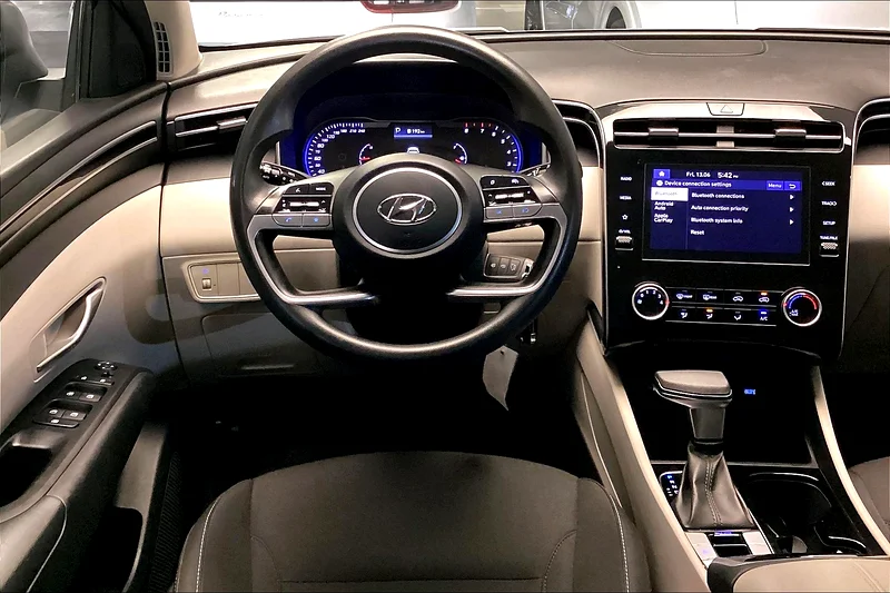 2022 Hyundai Tucson Smart  • Big Price Drop • Lowest Price Guaranteed • 41797763169441700355113