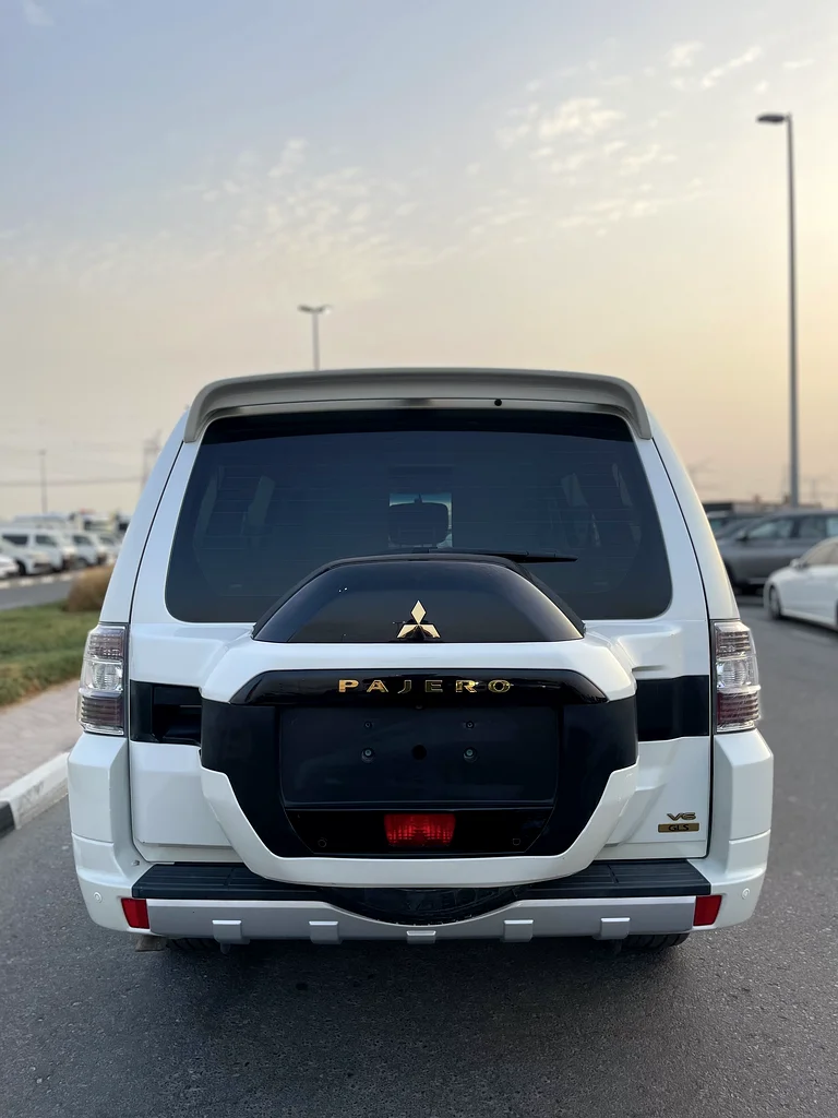 MITSUBISHI PAJERO 2021 GLS 3.0 V6 GCC SPECS63225696753155113