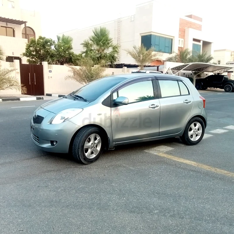 تويوتا ياريس 2009، استيراد جديد، قيادة منخفضة63147210086787111