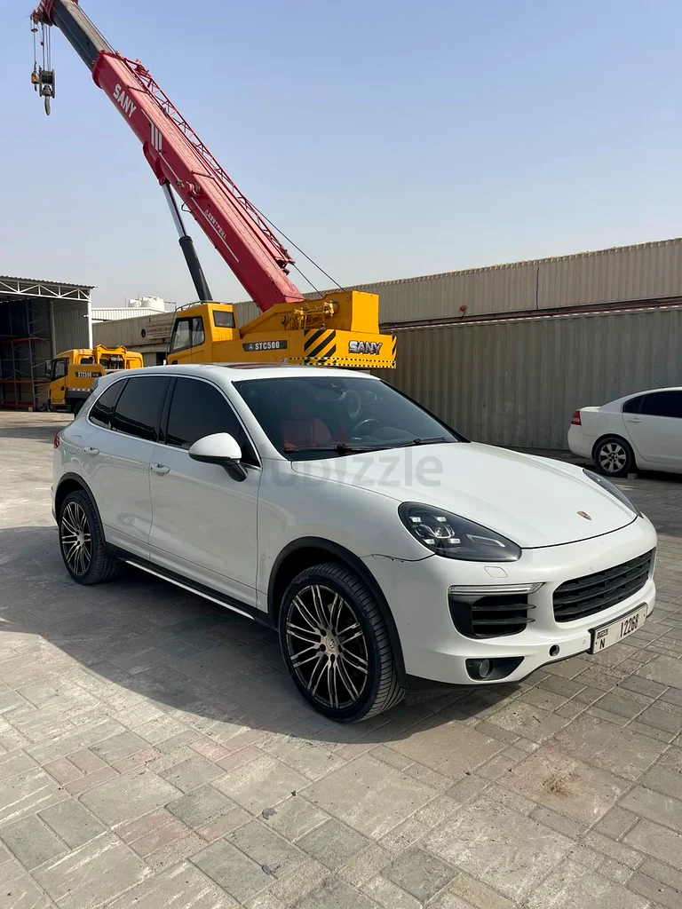 Porsche Cayenne S GCC 201563156541631107111