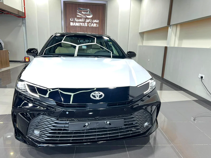 TOYOTA CAMRY LE 2.5L HYBRID 2025YM63147688956418111