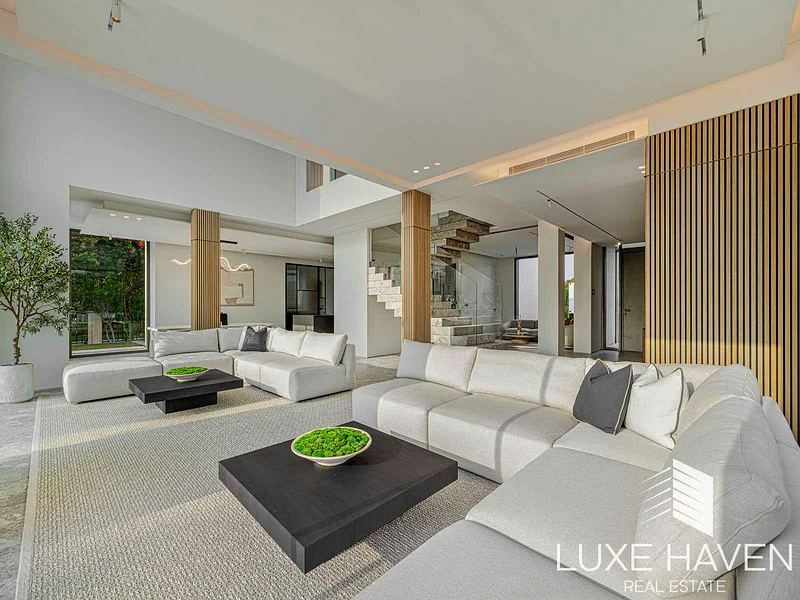 Furnished | 5 Beds | Massive Plot63724602240769111