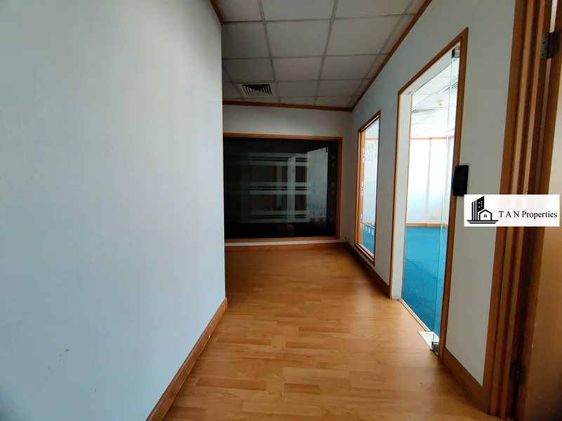 Chiller-Free //  Fully Fitted // Independent Office with Partitions &  Pantry63165235374977114