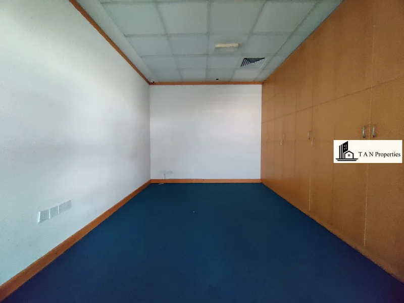 Chiller-Free //  Fully Fitted // Independent Office with Partitions &  Pantry63165235374977112