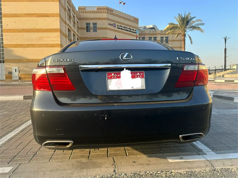 تويوتا لكزس LS460، موديل 2009 بمواصفات كاملة للبيع، والترانسميشن والمحرك بحالة جيدة جدًا63149580803971111