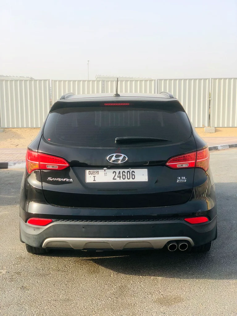 For sale HYUNDAI SANTA FE 2015 MODEL GCC63171299423363113