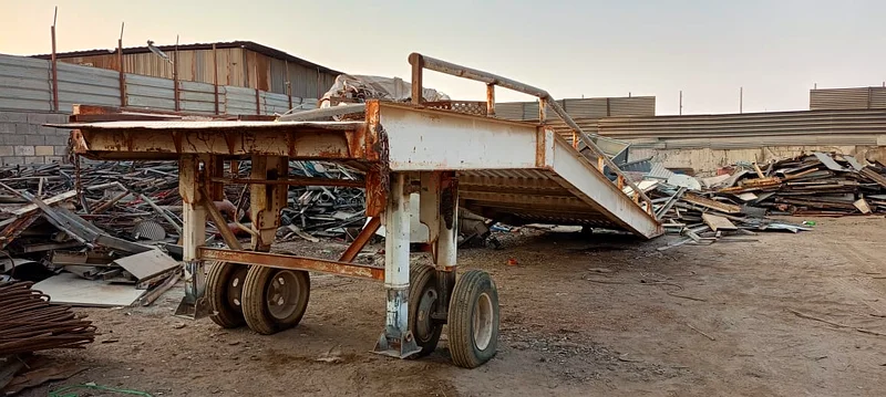 Heavy-Duty Industrial Mobile Forklift Ramp63167575684993111