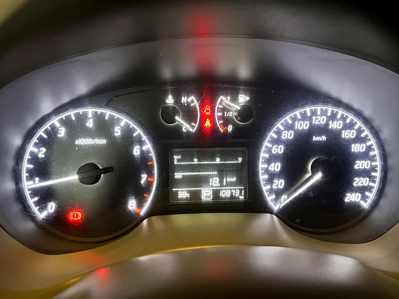 Clean Nissan sentra for sale63149119996419114