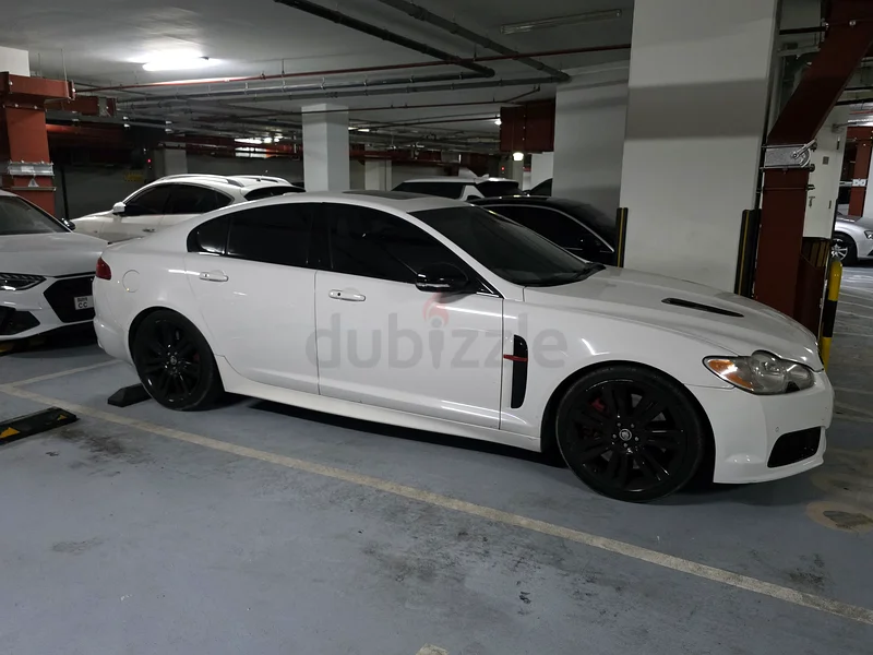 Jaguar XF-R (V8 Supercharged 510 HP)63221824899715112
