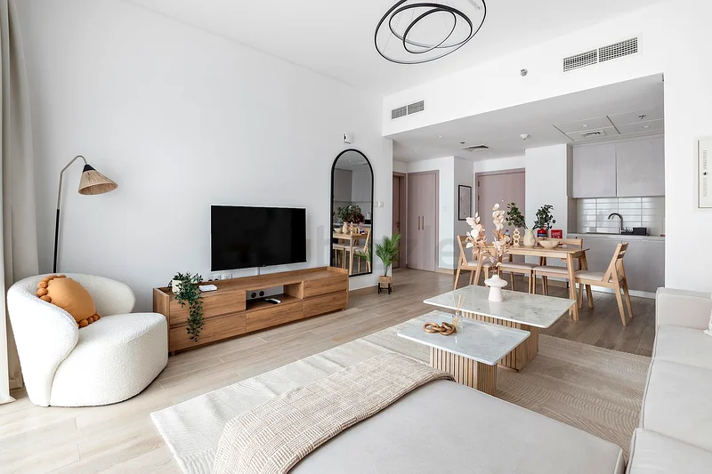 Luxury 1BR Apt | Canal View | Beach Access | Yas Island63142586989825112