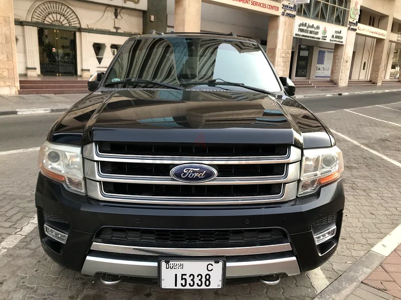 فورد إكسبديشن، طراز بلاتينيوم، 2015، غاز، حالة جيدة، حالة جيدة. سجل صيانة كامل من آلتيير!! حالة ممتازة!!63231638812289111