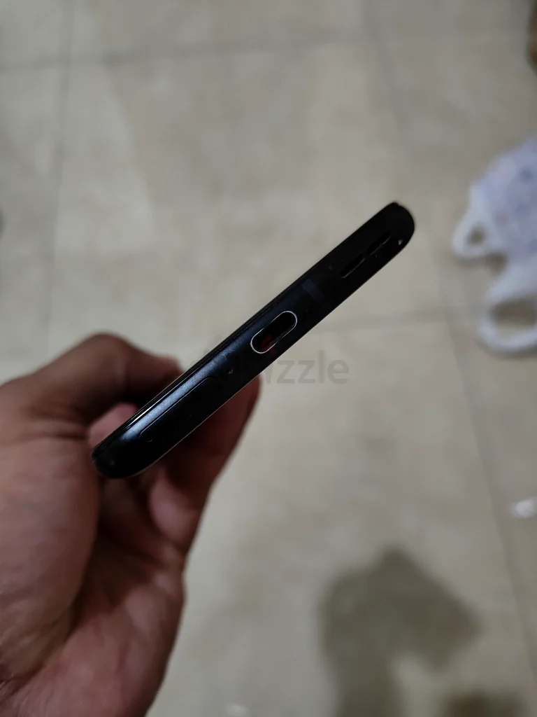 OnePlus 9r بسعة 128 جيجابايت للبيع63216839114499114