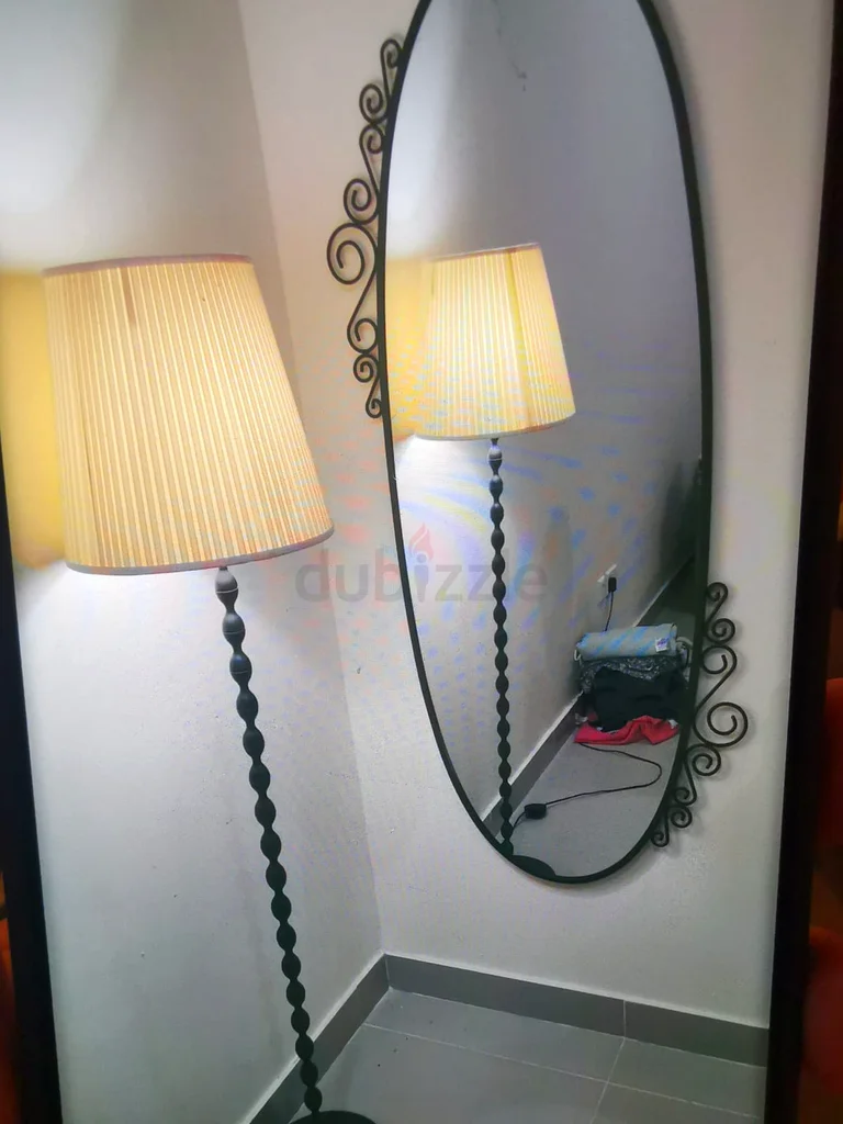 2 lampshades with mirrors63178911131265119