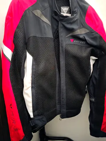Motorcycle jacket