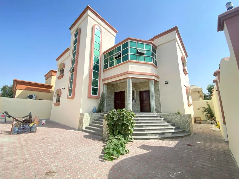 فيلا من طابقين للإيجار في عجمان الروضة-363303019788675112