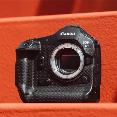 Canon EOS R1 Mirrorless Camera Body( official warranty stock)