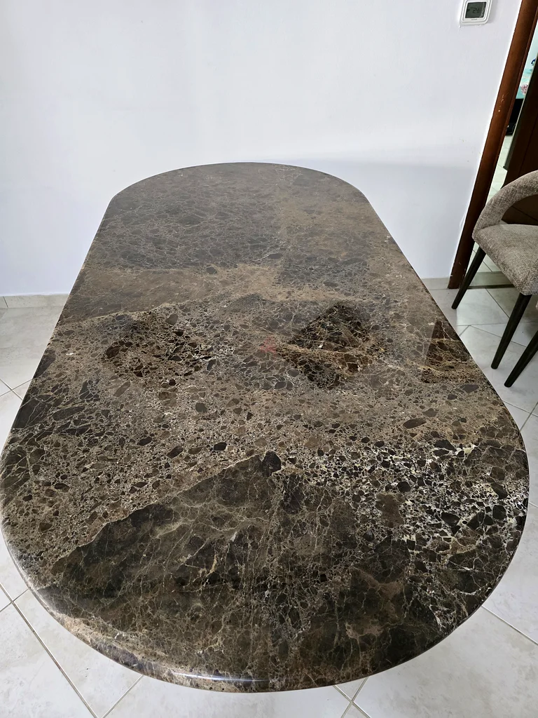 طاولة طعام من رخام دارك إمبيرادور63179863334785114