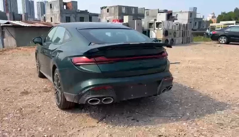 2025 MG7 أنيقة مع حزمة رياضية ومشتت 1.5T ناقل حركة مزدوج63175702375427113