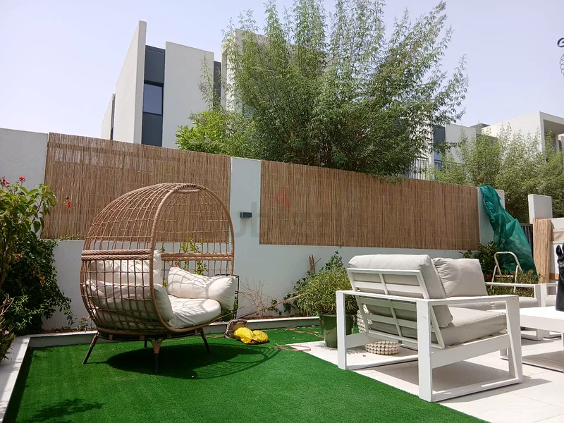 Bamboo fence going cheaper63220322765314111