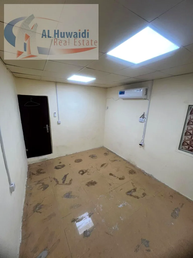 فرصة استثمارية للبيع  
مبنى تجاري وسكني ملكية تامة63195084799745112