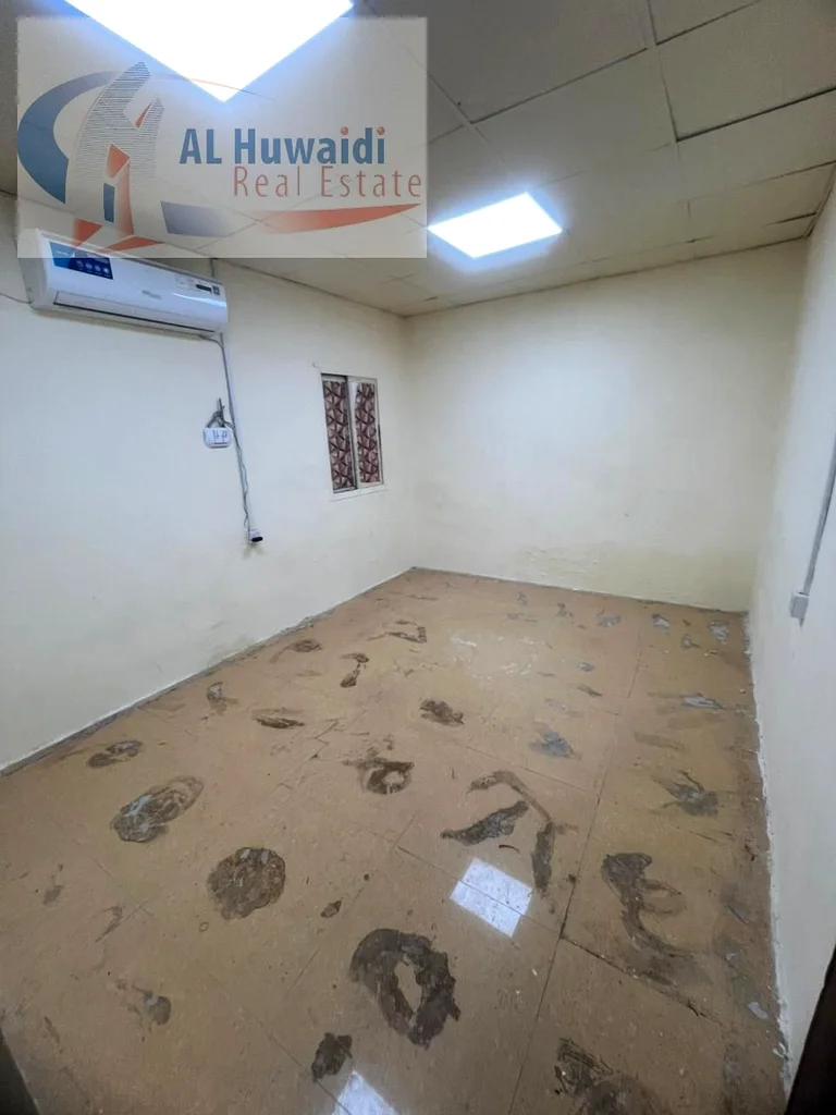 فرصة استثمارية للبيع  
مبنى تجاري وسكني ملكية تامة63195084799745113