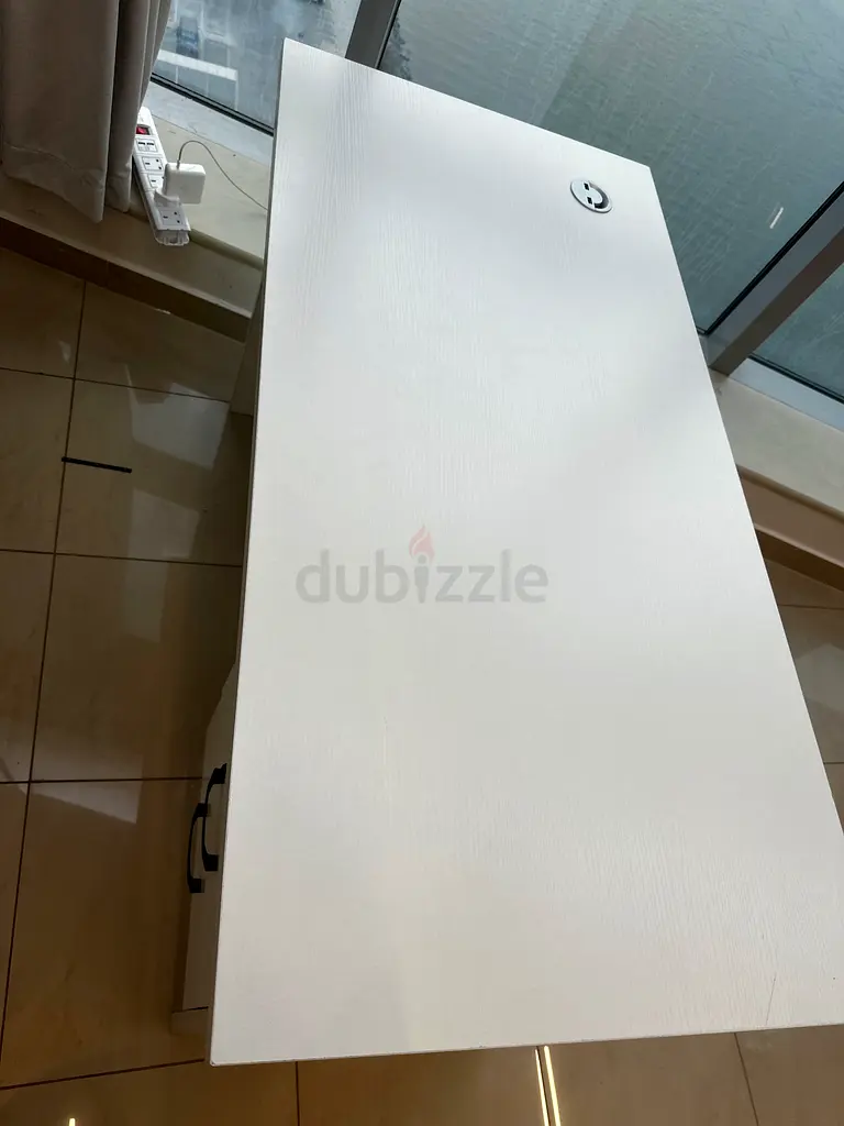 For sale: study office for AED 160